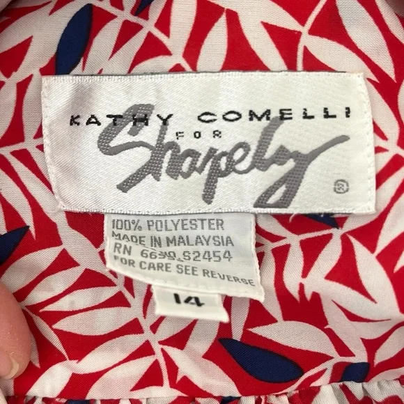 Vintage puffy short sleeve leaf print button up blouse - Picture 11 of 12